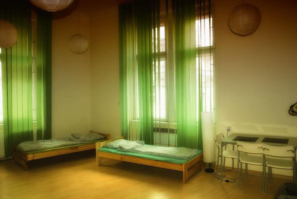 Hostel Krakowskie Klimaty 외부 사진